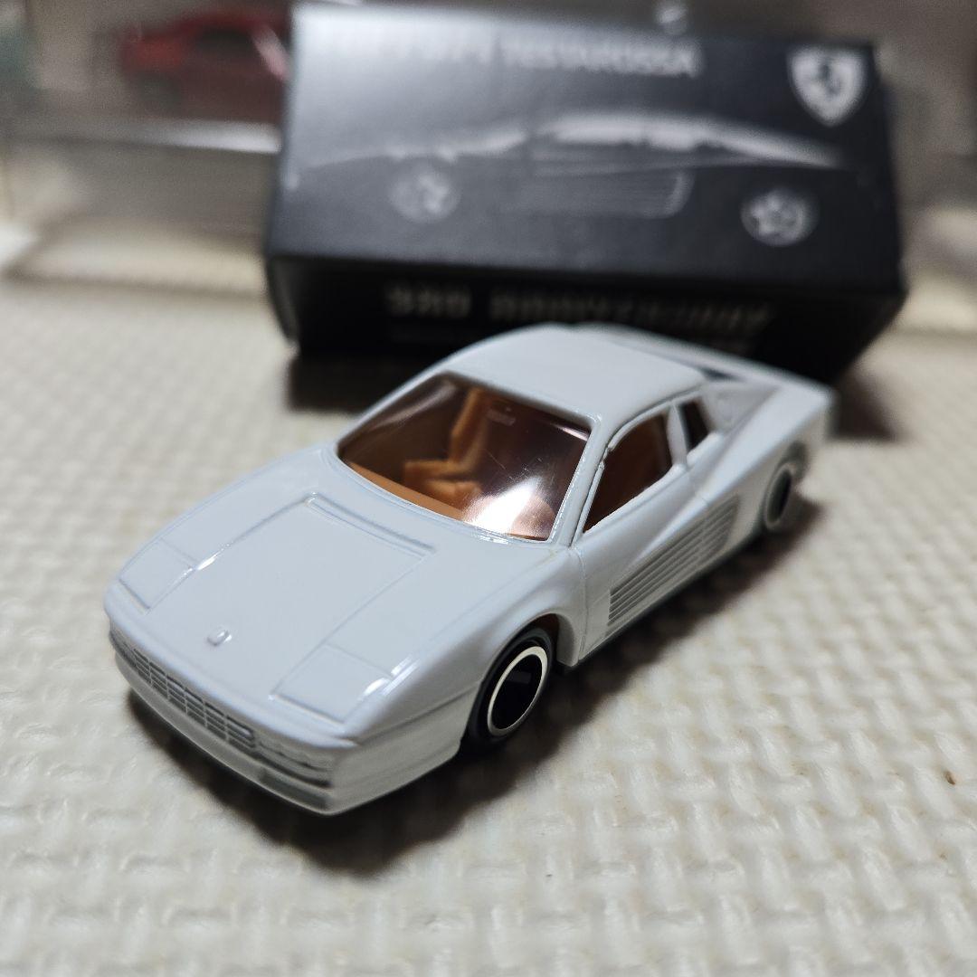トミカ　フェラーリ　テスタロッサ