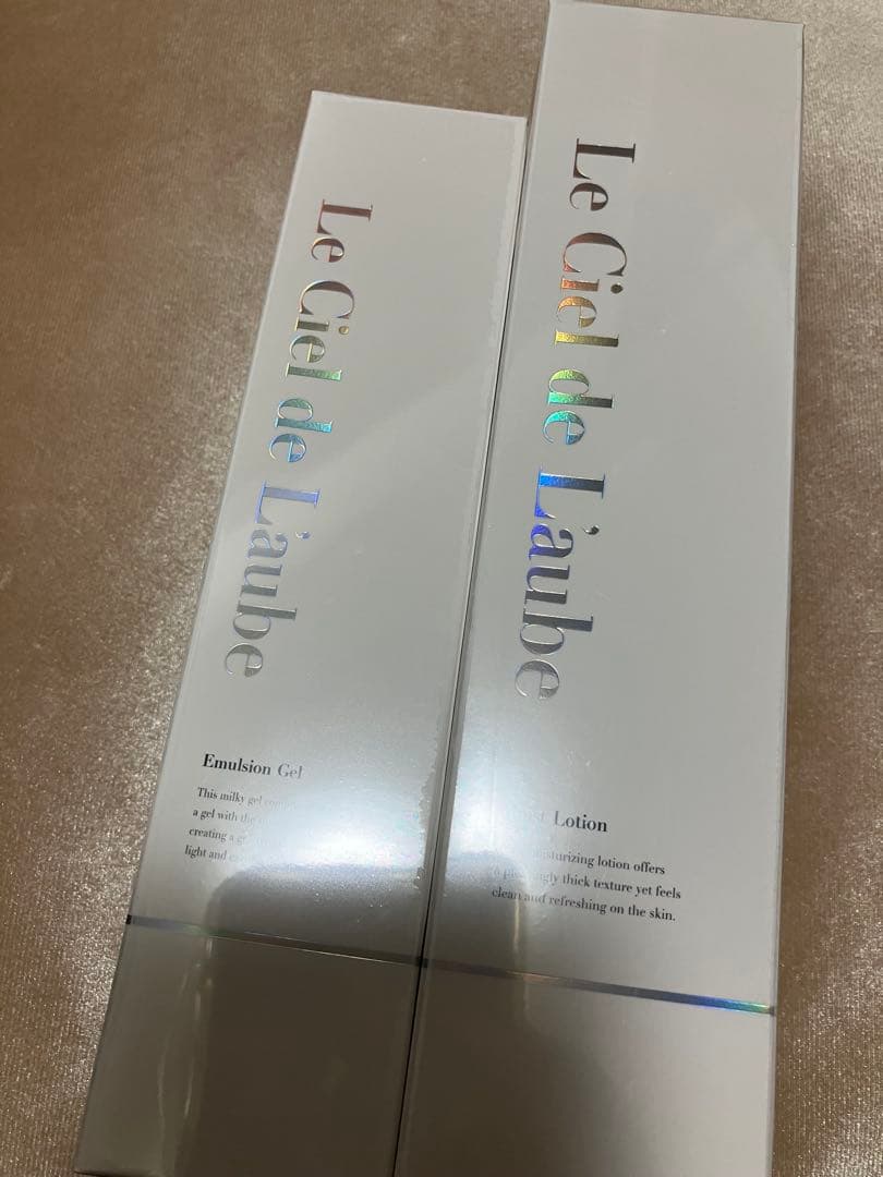 ルシエルドローブ　モイストローション　100ml エマルジョンジェル　120ml