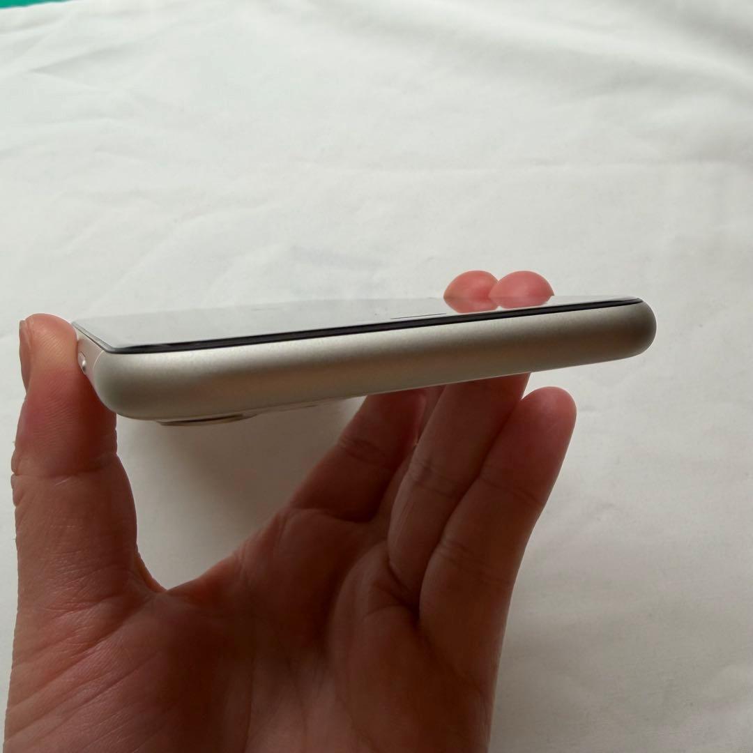 iPhone11 ホワイト 64GB ＋未使用付属品 ＋未使用ガラスフィルム