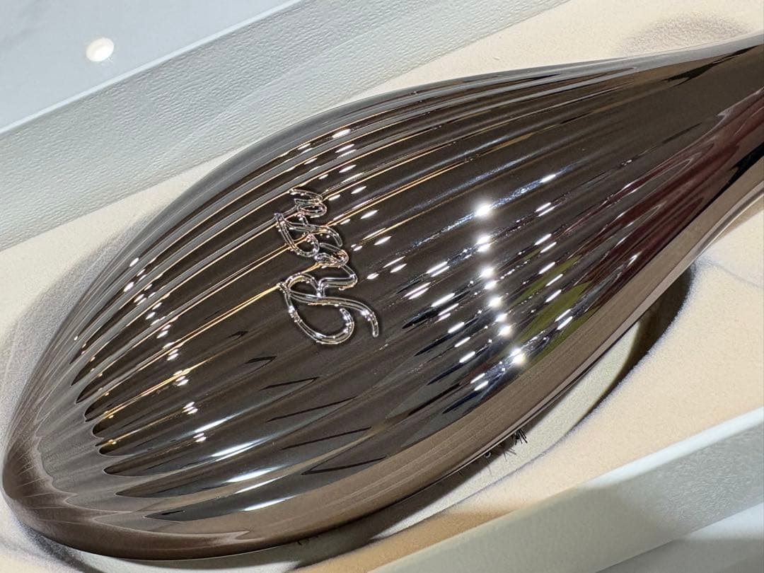 ★新品★ 2024新作★リファ　エールブラシレイ　黒　最高級ランクブラシ