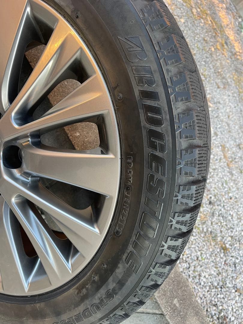 20ヴェルファイア ゴールデンアイズ2 純正ホイールスタッドレスタイヤ４本セット