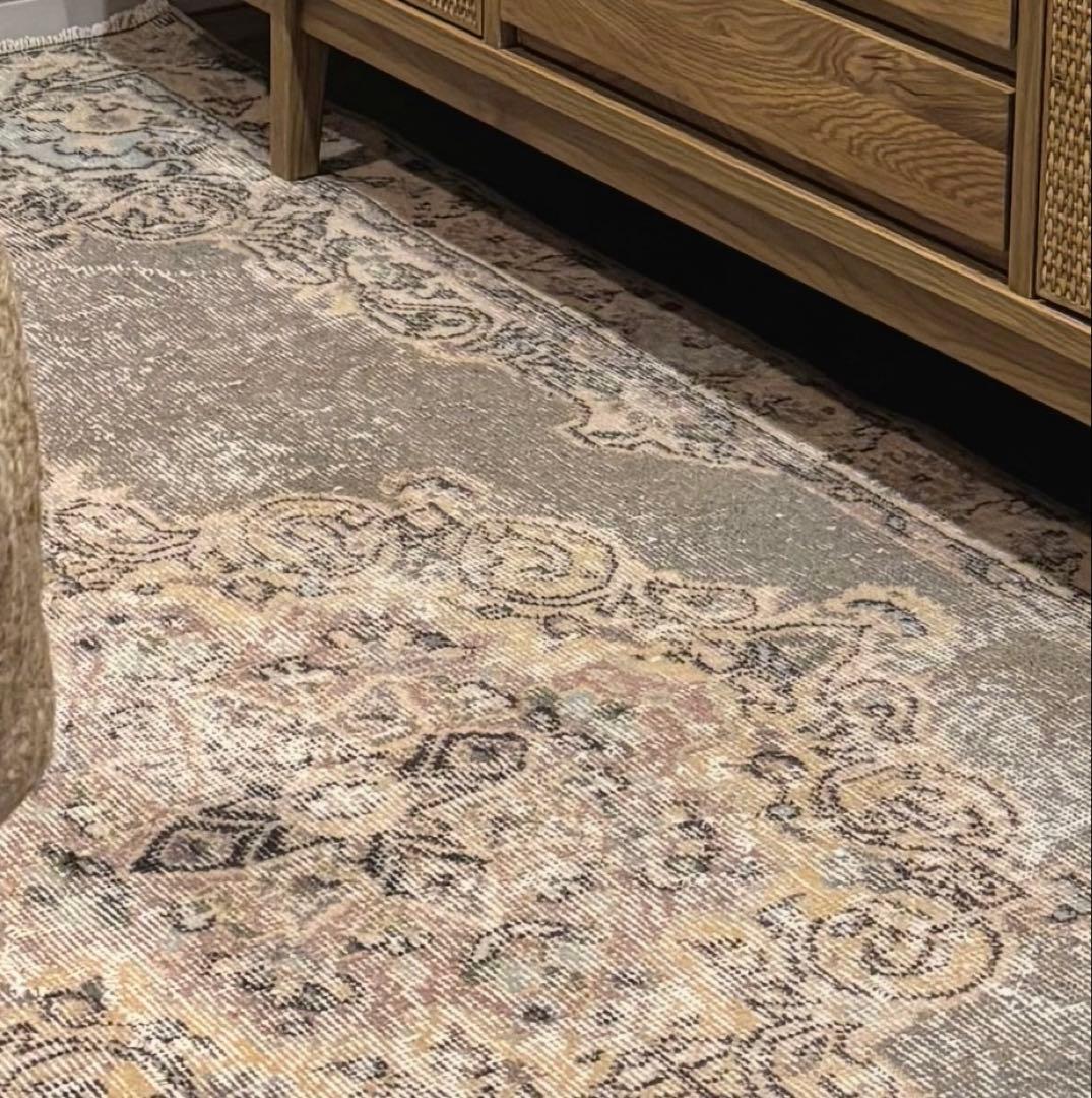 メダリオン　擦れシャビー　トルコヴィンテージラグ