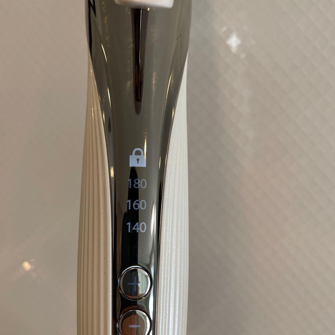 美品　ReFa カールアイロン ホワイトAG00A