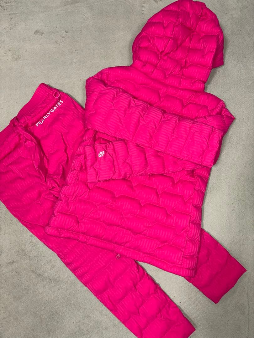 （NICO）パーリーゲイツ、ダウンジャケットとパンツのセットアップ