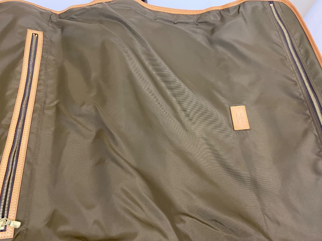 ルイヴィトン モノグラム ポルタブル バンドリエール M23418