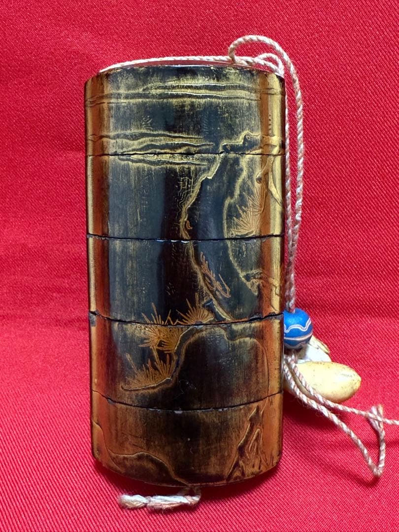 印籠 ★☆ 根付 緒締 堤物 提げ物 骨董 古美術 時代 老松図 金蒔絵