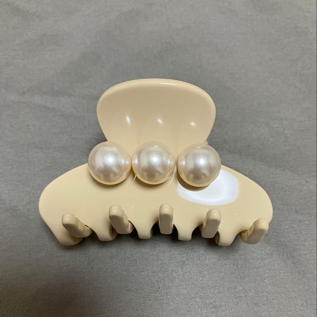 アレクサンドルドゥパリ　ヘアクリップ　パール　Sサイズ　ベージュ