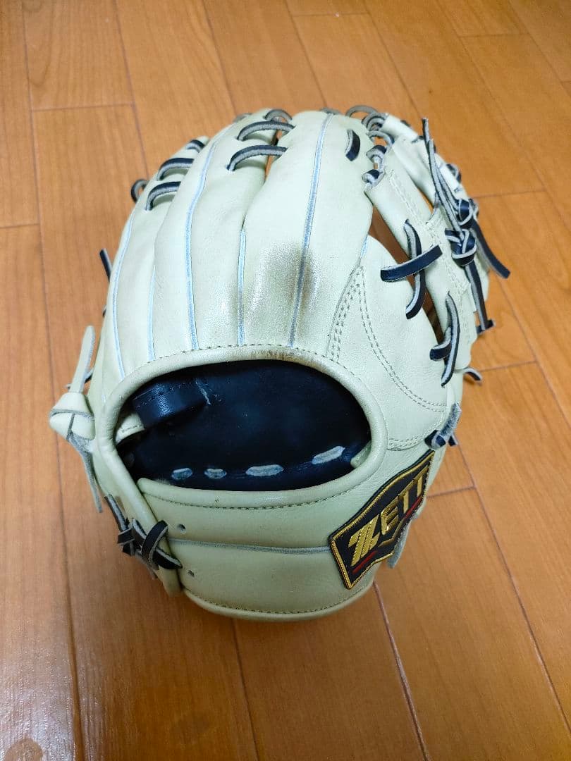 ZETTプロステイタスSE　軟式用グローブ（源田モデル）