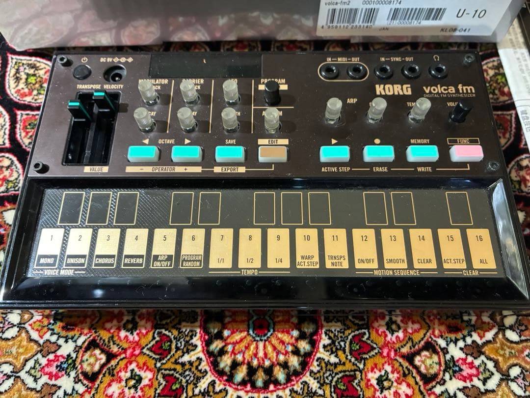 鍵盤楽器 KORG Volca fm2