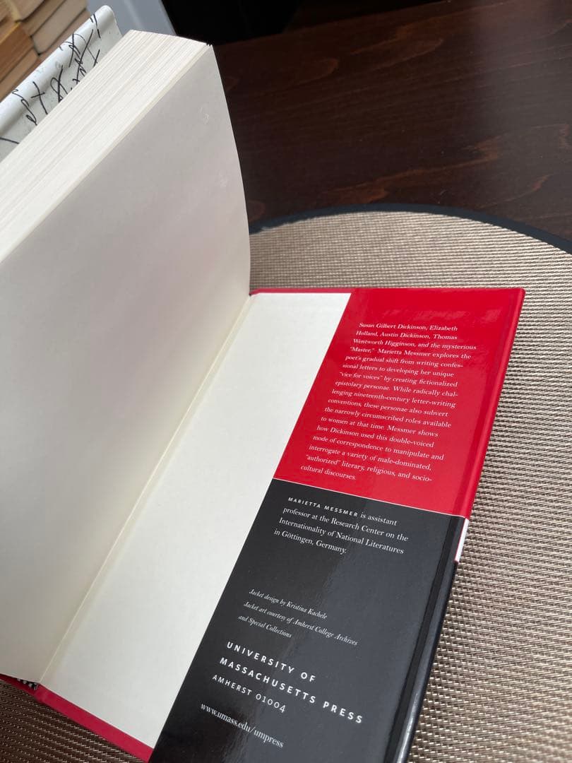 希少　A Vice for Voices by Marietta Messmer