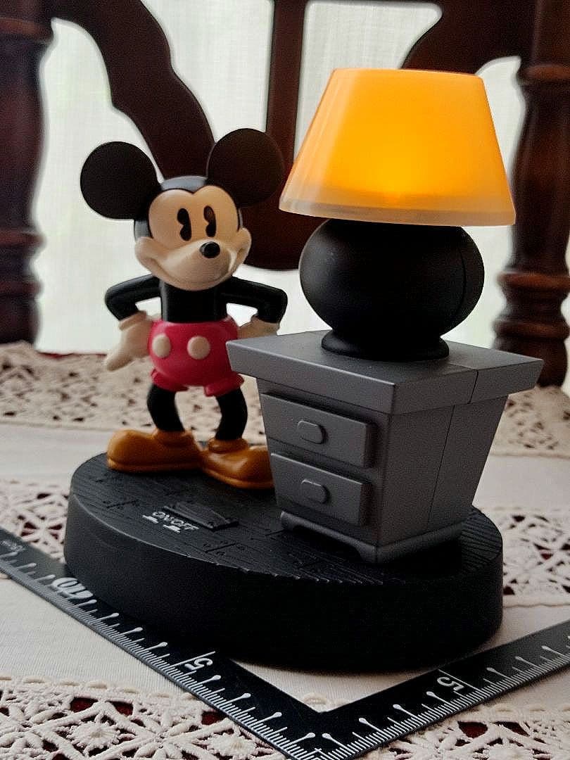 ディズニー　タイムコンセプト　時計　腕時計　ライト　スタンドライト　レア