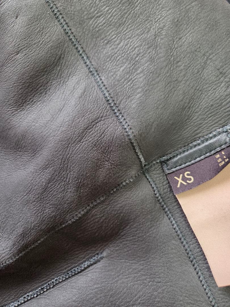 ムートン ファー ジレ