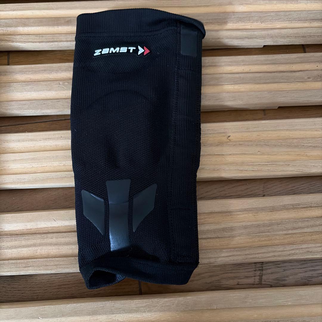 試着のみ　ゼムスト　ZK-MOTION ヒザサポーター　ミドルプラス　Sサイズ