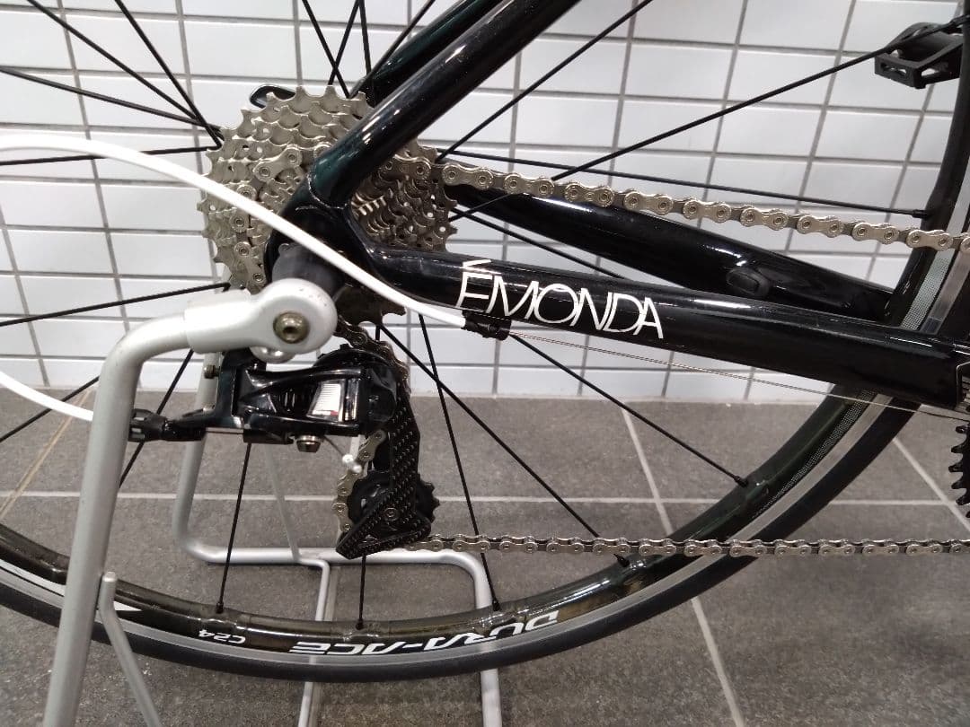 TREK　EMONDA　S5　カーボンフレーム　デュラホイール　神奈川　引取限定