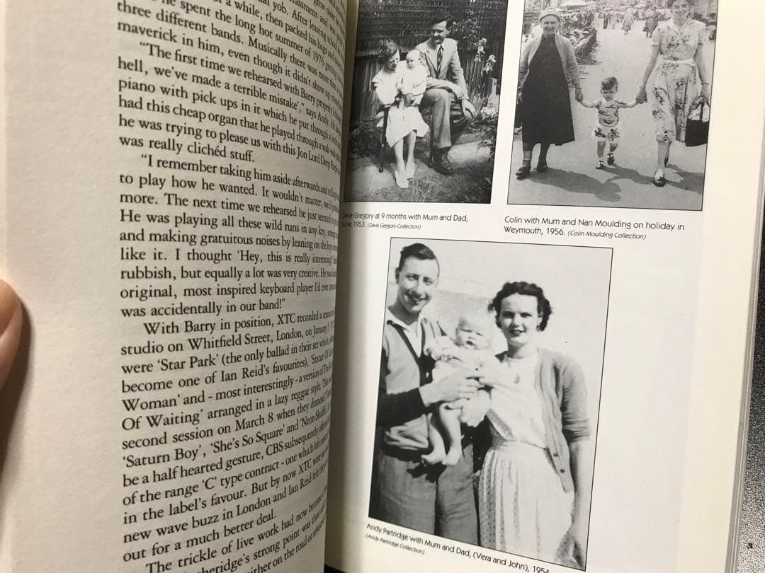 レア洋書　XTC Chalkhills and Children the