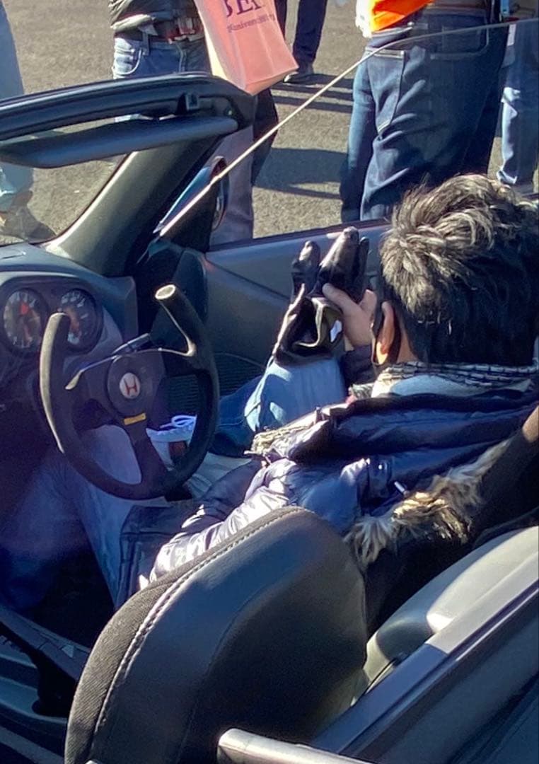 佐藤琢磨仕様　レザー ステアリング