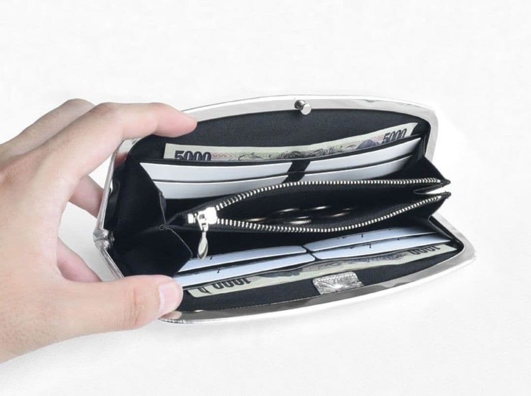 新品未使用品　kawa-kawa カワカワ　口金長財布　マルチペイント【箱付き】