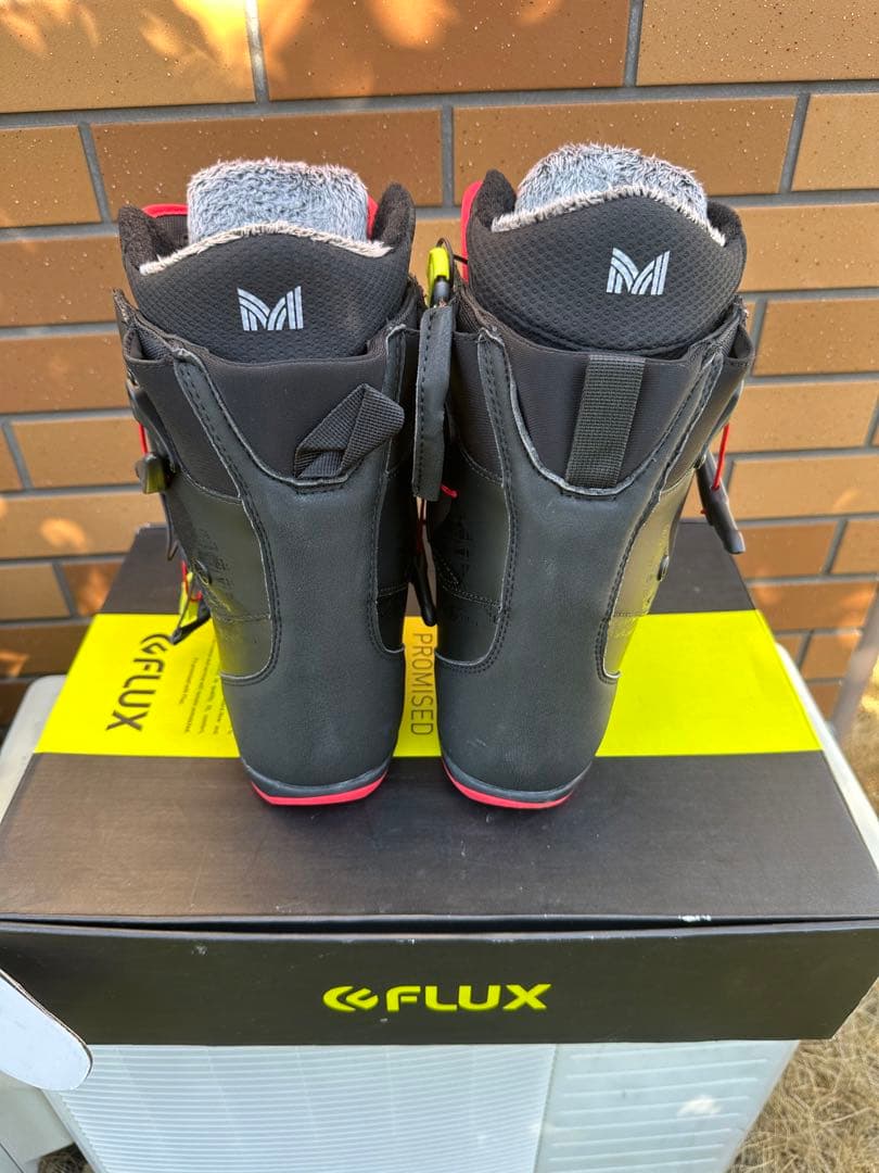 新品未使用　FLUX スノーボードブーツ VR SPEED サイズ23.5