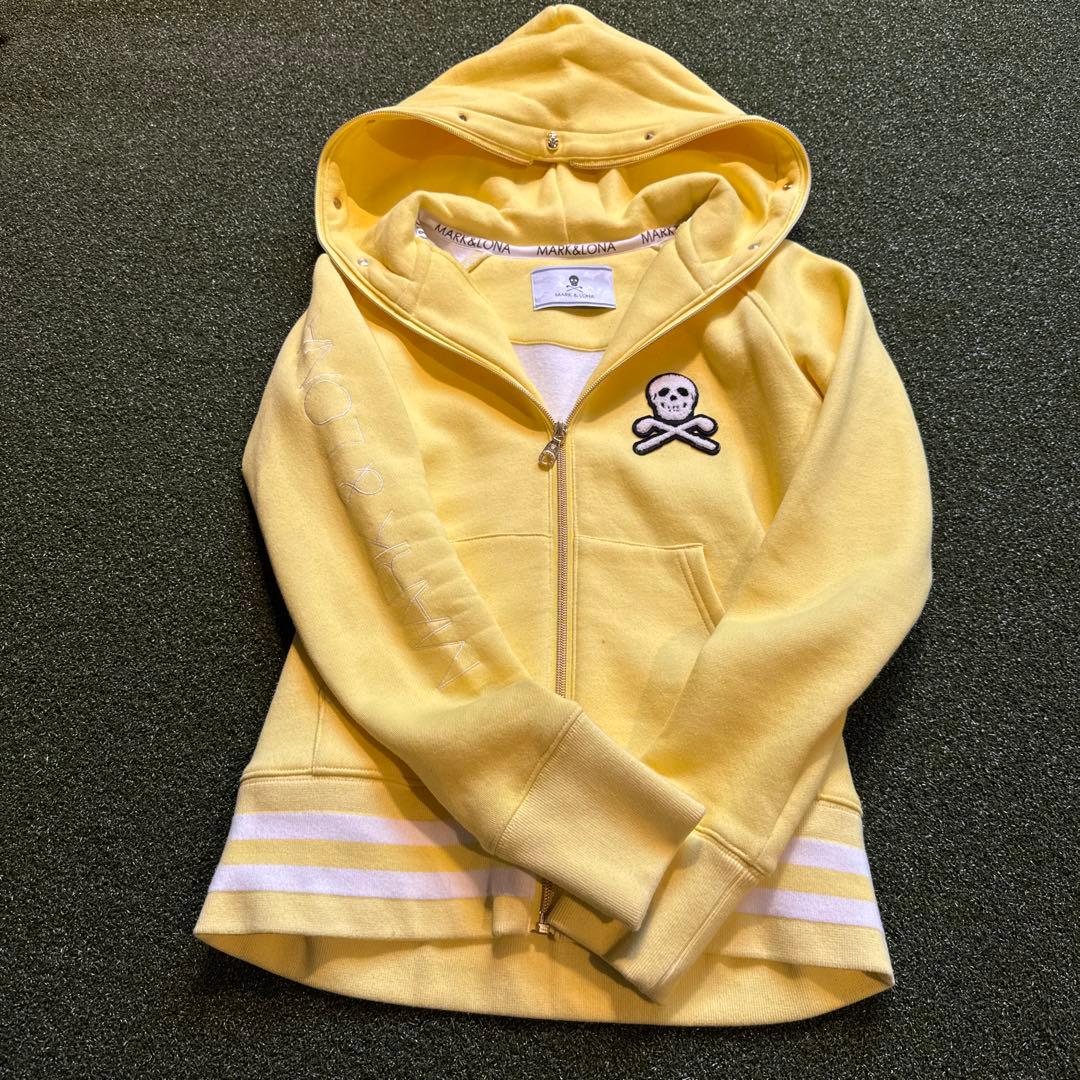 未使用美品★MARK&LONA★裏起毛イエロースカルフーディM