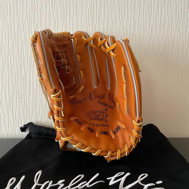 MIZUNO World Win 赤カップ 硬式グローブ