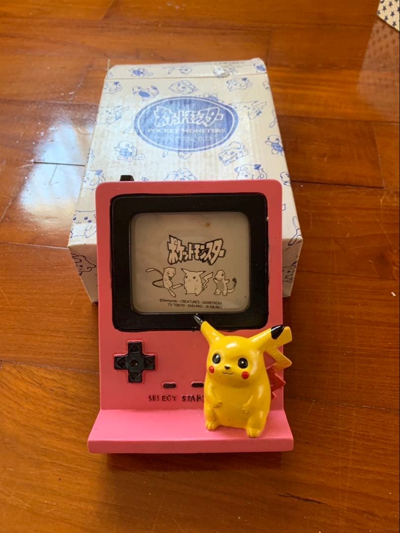 ピカチュウ フォトフレーム レトロゲーム機風　ポケットモンスター　ポケモン