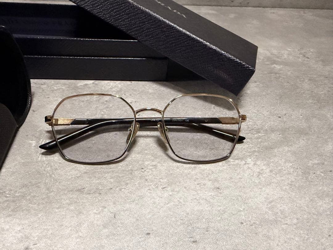 PRADA メガネ サングラス