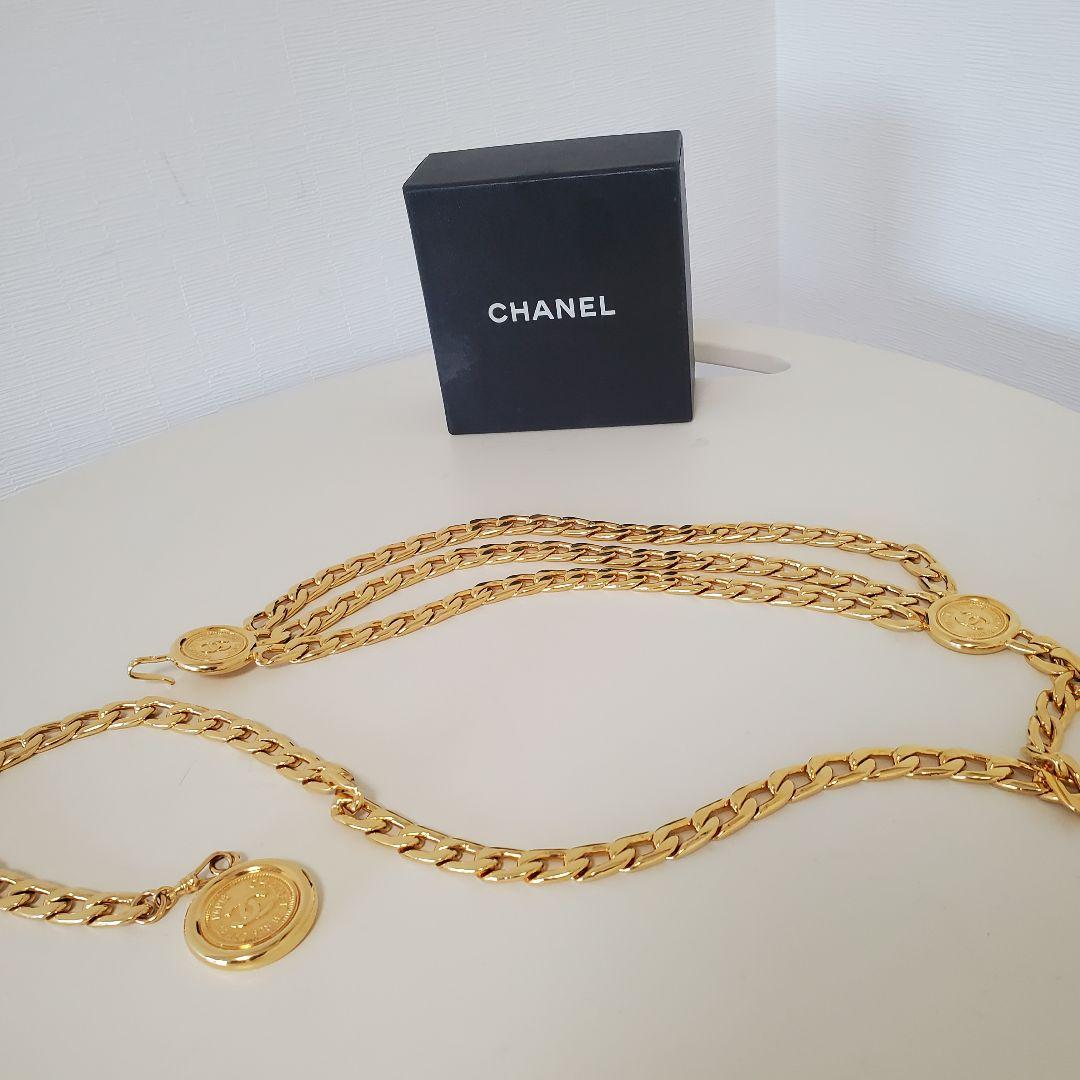 CHANEL ゴールド チェーンベルト ボックス付き