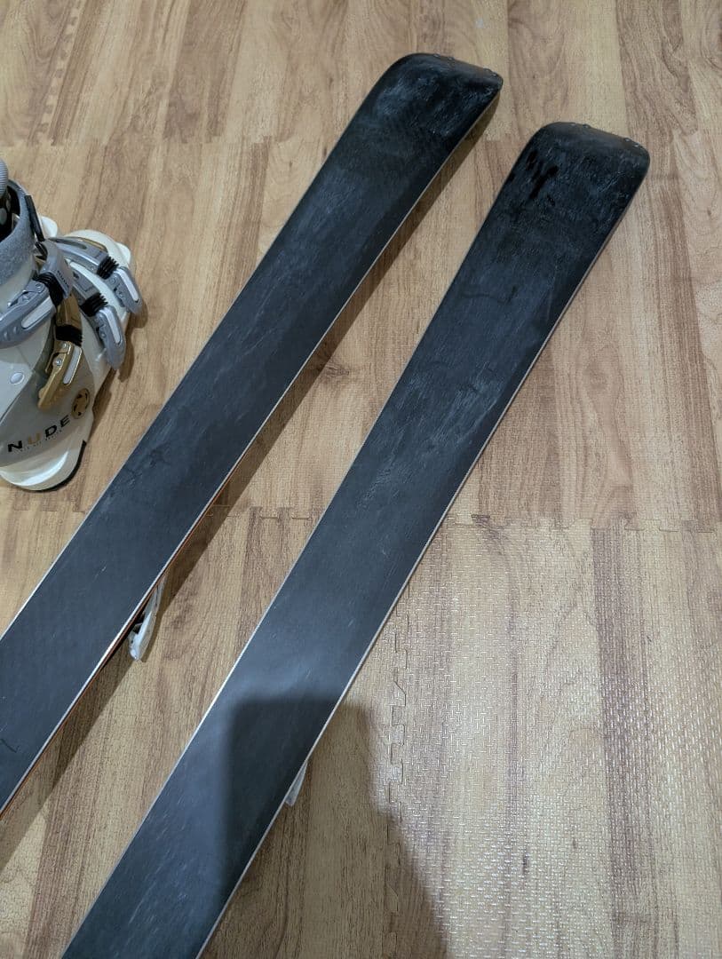 AATOMIC　ffinity Air　148cm レディース用