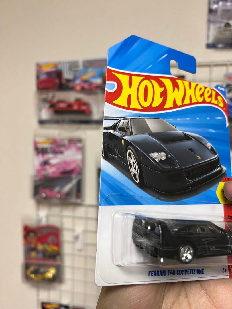 ホットウィール　フェラーリ・F40 　 スーパートレジャーハント
