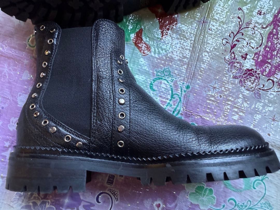 ジミーチュウ　ショートブーツ　サイドゴアブーツ