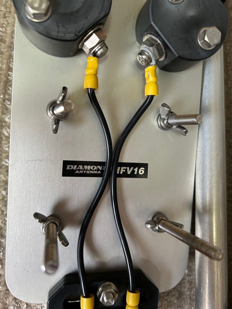 第一電波ダイヤモンドHFV16 18MHz帯短縮V型ダイポールアンテナ