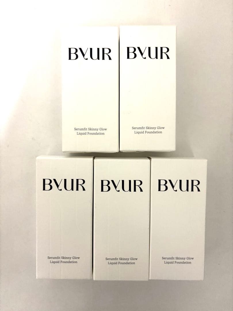 ByUR セラムフィット スキニー グローリキッドファンデーション 17 21