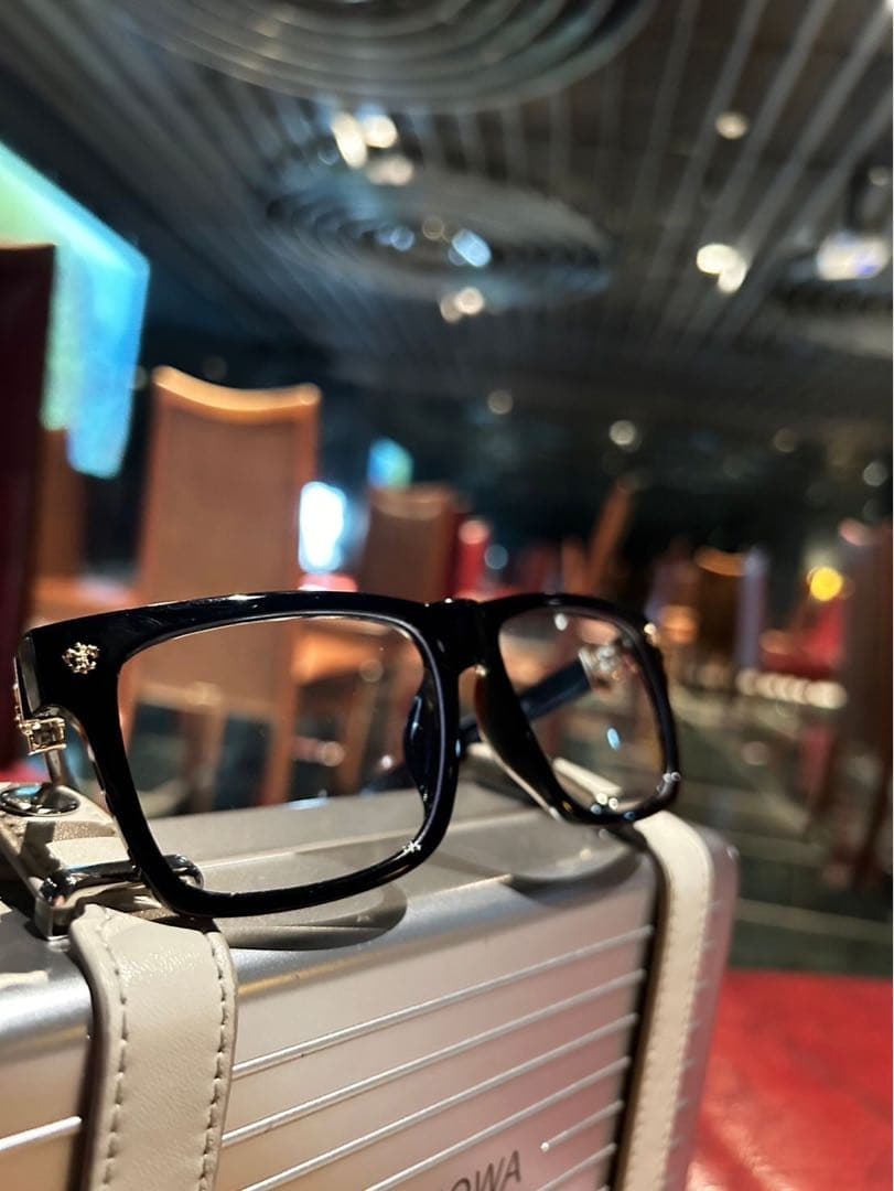 最新 希少 限定品 高品質 オールシーズン 十字架 メガネ 伊達メガネ