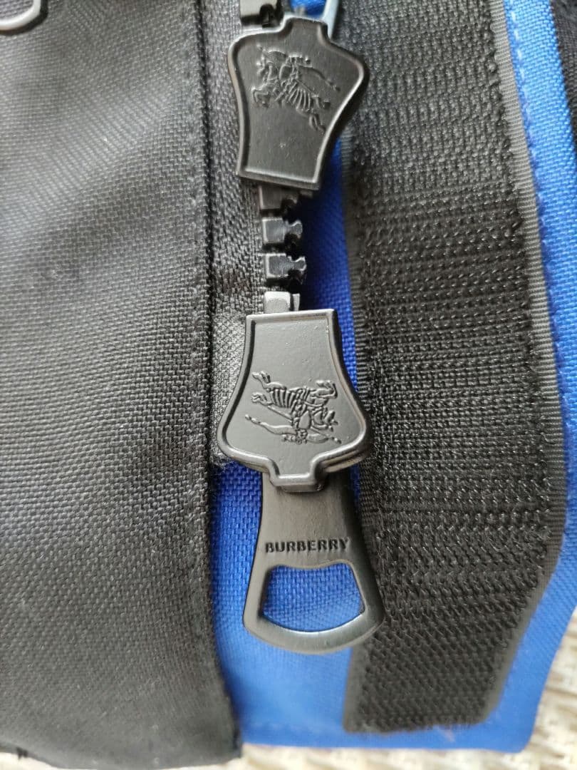 バーバリー　未使用　ナイロンジャケット　新タグ　Mサイズ