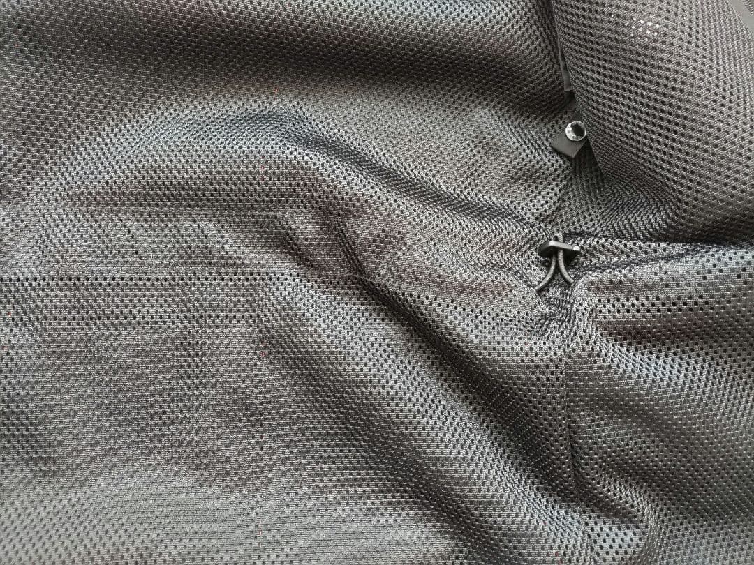 バーバリー　未使用　ナイロンジャケット　新タグ　Mサイズ