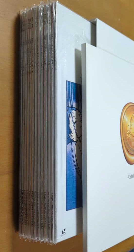 ⭐️貴重⭐️鉄腕アトム 新世紀ボックス BELL-418 手塚治虫 レーザー