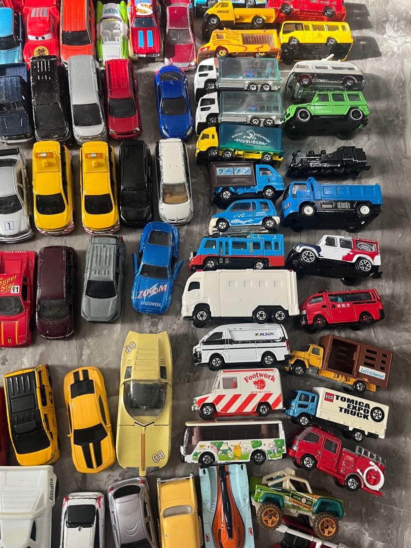 最安値　希少　日本製　トミカ　まとめ売り　　フェラーリ　など　バラ売り✖