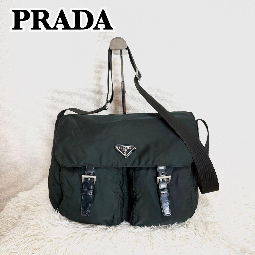 PRADA　プラダ　ショルダーバッグ　メッセンジャー　ナイロン　ロゴプレート