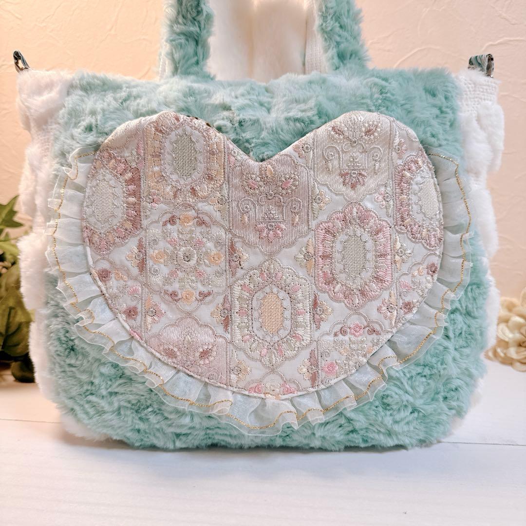 さ*ー様 コヤンイサムチョン♡新作bigうさルミちゃん薔薇ファー＆インド刺繍トー