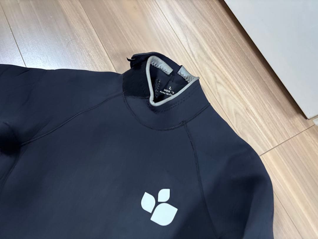 ★送料無料・日本製・お洒落★スリーウェザー　ウエットスーツ　サーフィン