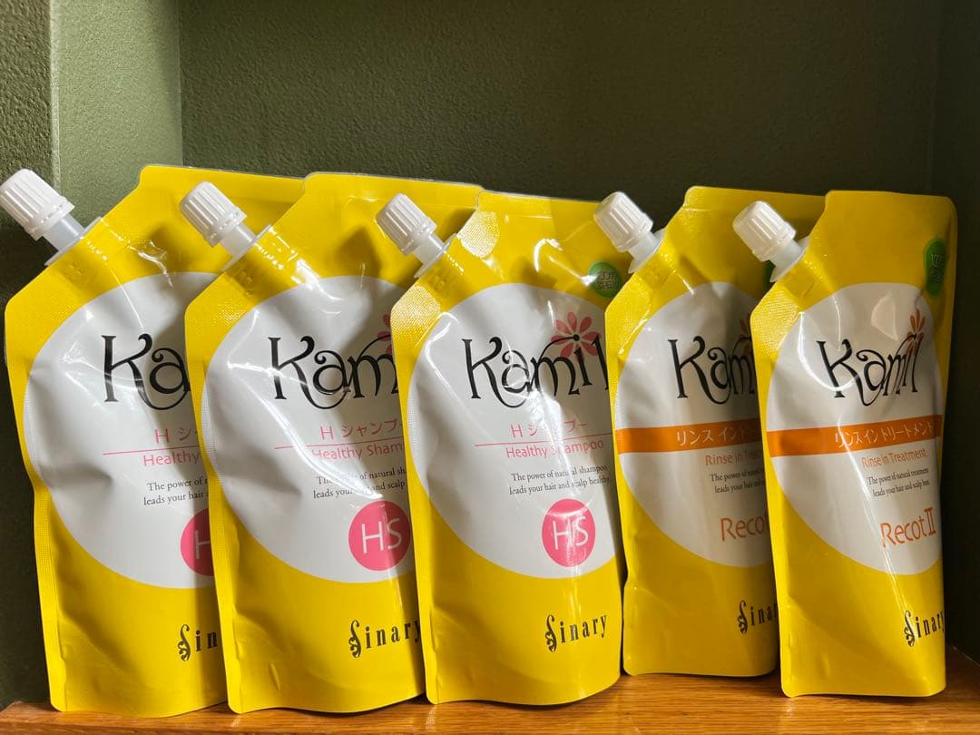 シナリー カミル HS シャンプー3点とカミル リコット2 の2点