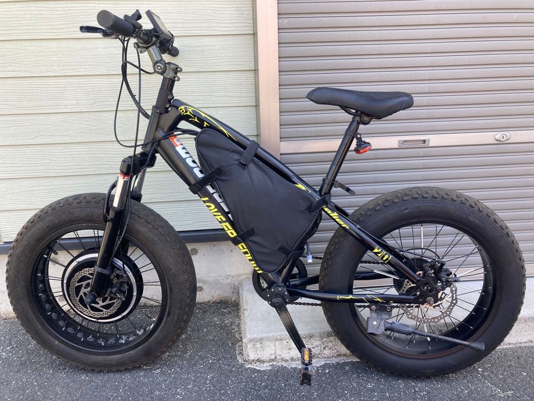 フロントスペアホイール有り人力or電動ファットバイク