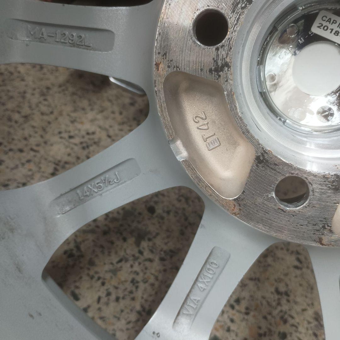 165/65R14 ダンロップ WM02 2023年 スタッドレス＆アルミ 4本