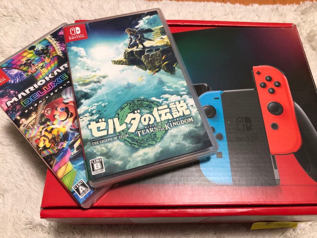 ニンテンドーSwitch ゼルダ　マリオカート　本体　カセット