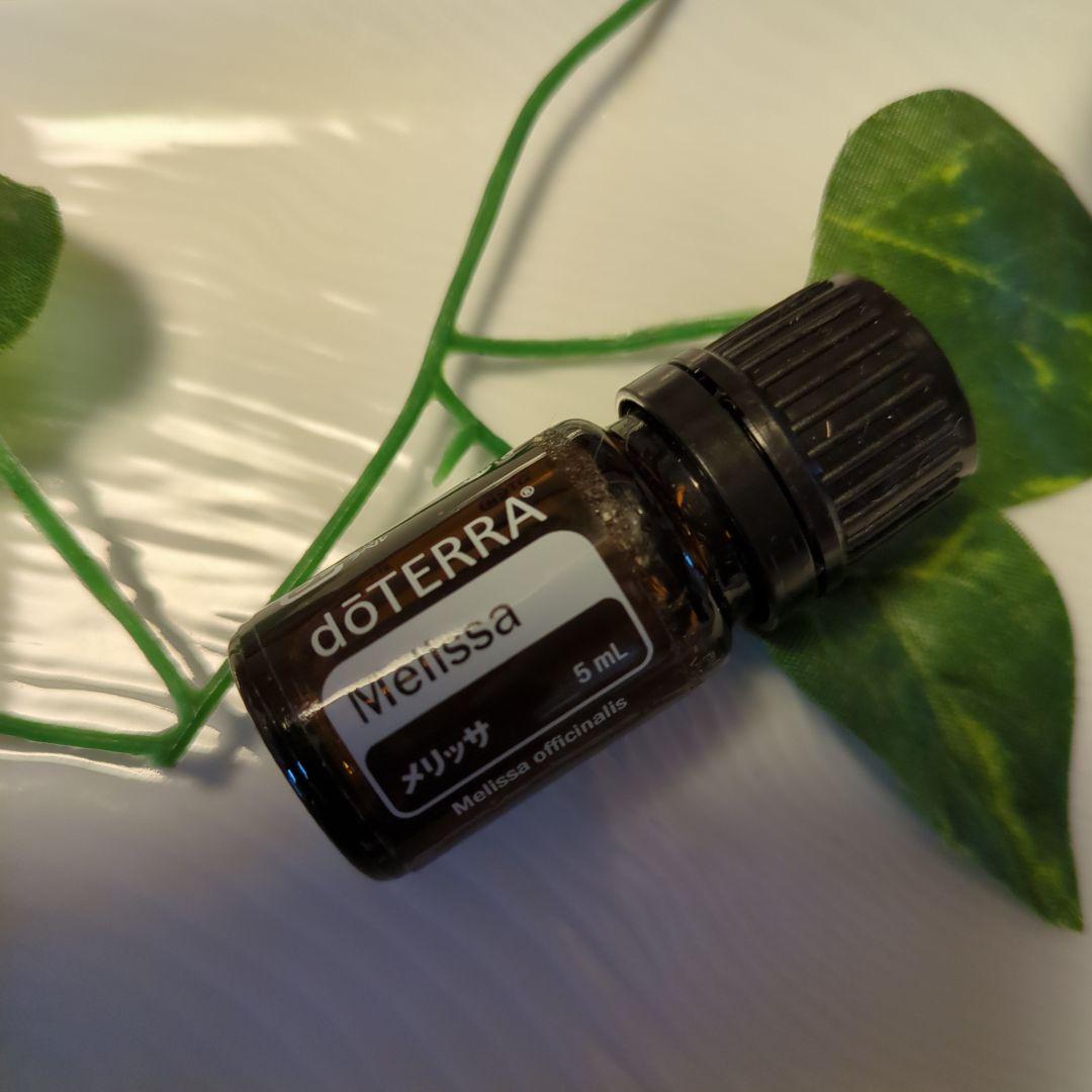 新品【免疫力 自律神経 高級感】doTERRA メリッサ 5ml中古品のおまけ付