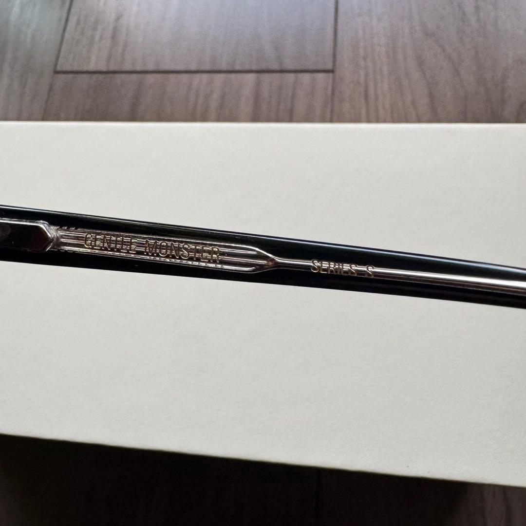 GENTLE MONSTER ジェントルモンスター　South Side N