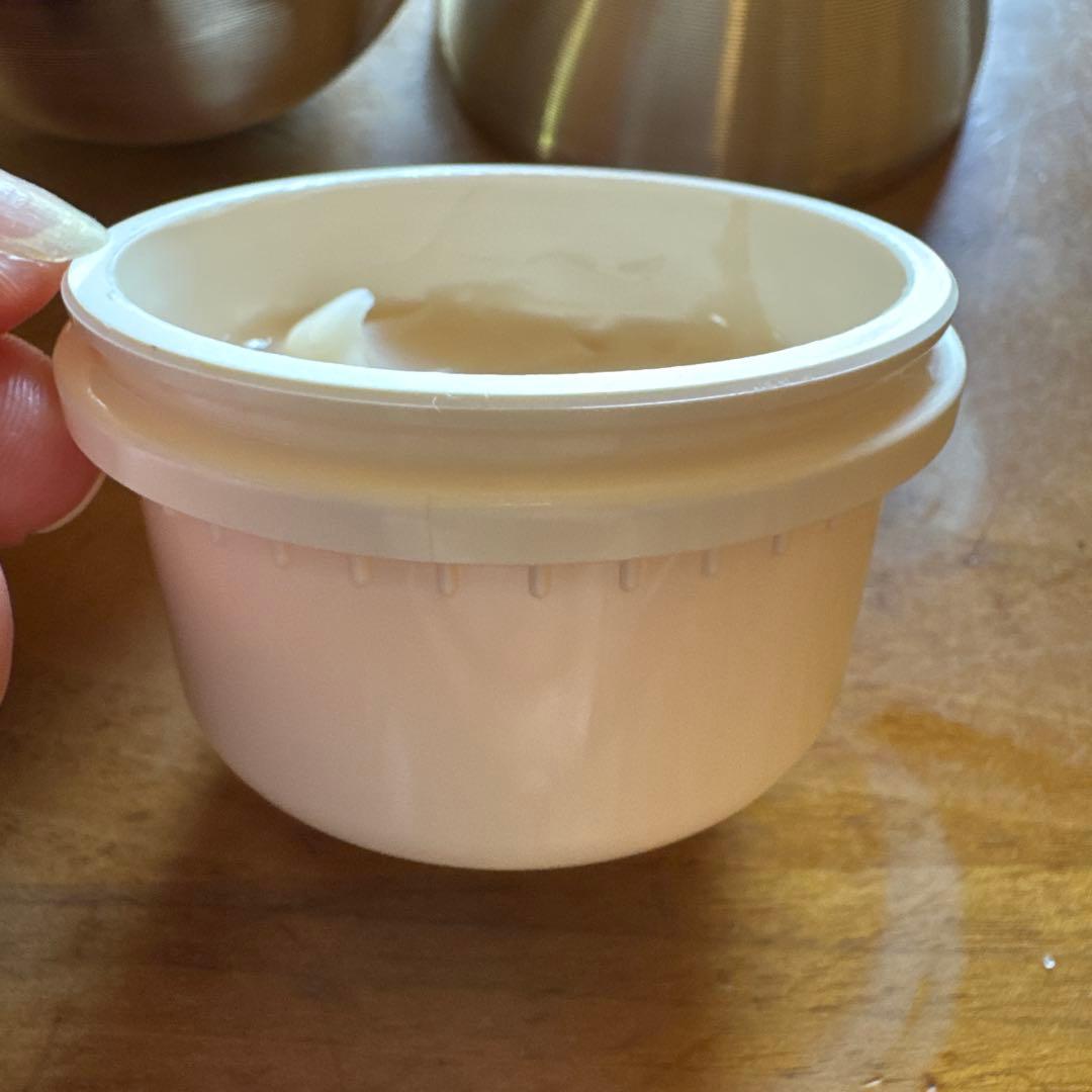 POLA リゾネイティッククリーム　残り2/3