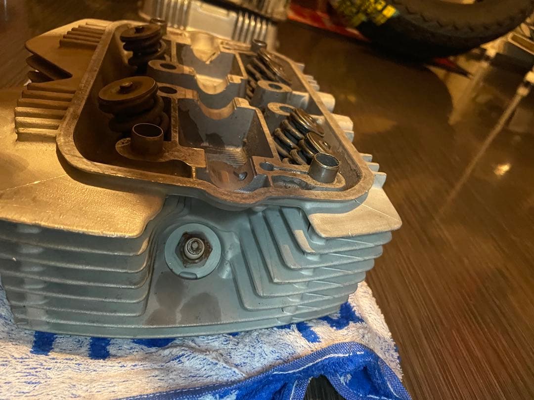 cb400t cb400n ホーク　バブ　シリンダーヘッド　ウェットブラスト済み