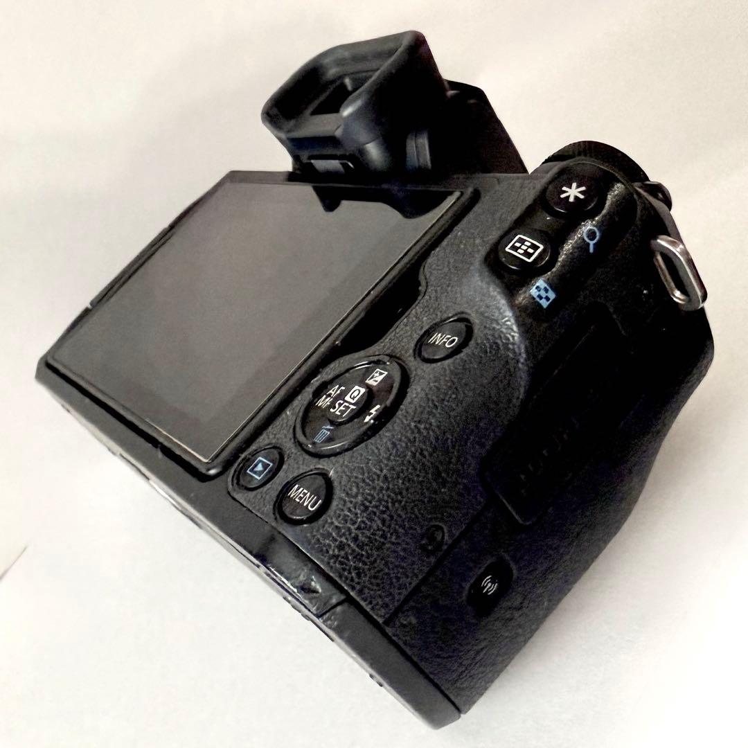 Canon EOS M2 デジタル一眼レフ レンズ3本 used