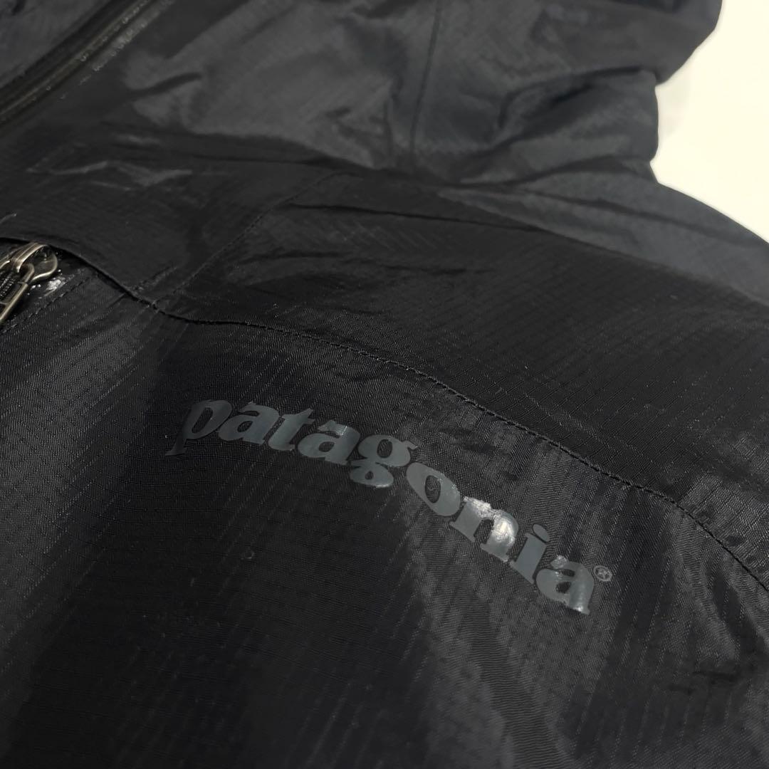 美品 パタゴニア インサレーテッドトレントシェルジャケット プリマロフト S 黒